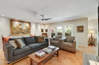 Photo #6: 6393170 Listing