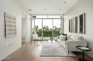 Photo #2: 6393431 Listing 