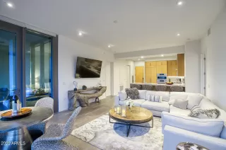 Photo #4: 6393591 Listing 