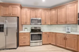 Photo #3: 6393664 Listing 