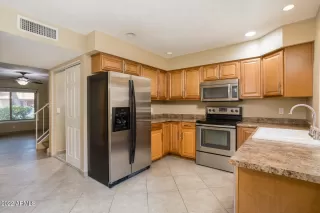 Photo #2: 6393807 Listing