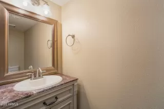 Photo #5: 6393807 Listing