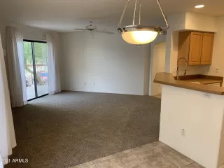 Photo #6: 6393903 Listing