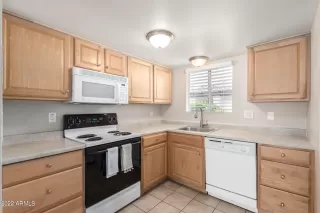 Photo #4: 6394033 Listing