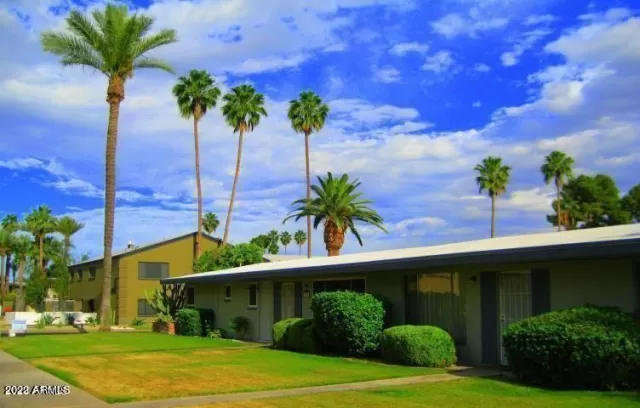 MLS: 6394254 Condo For Sale