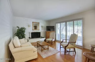 Photo #2: 6394276 Listing 