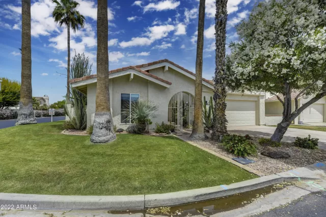 MLS: 6394552 Condo For Sale