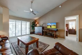 Photo #5: 6394705 Listing