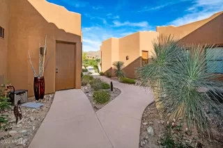 Photo #5: 6394729 Listing