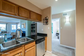 Photo #2: 6394773 Listing