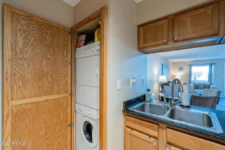 Photo #4: 6394773 Listing