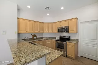 Photo #5: 6395275 Listing