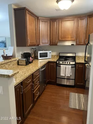 Photo #2: 6395302 Listing