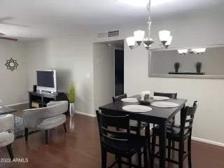 Photo #5: 6395302 Listing