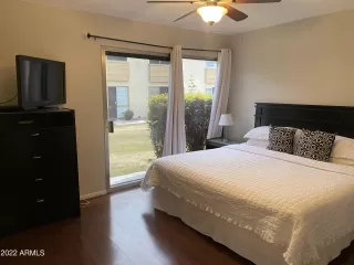 Photo #6: 6395302 Listing