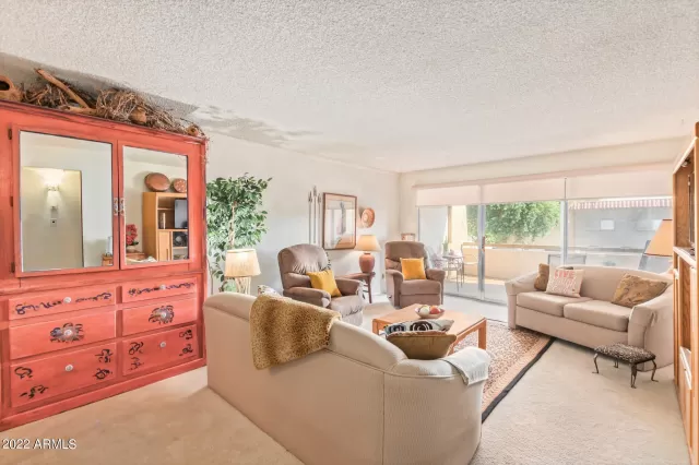 MLS: 6395404 Condo For Sale