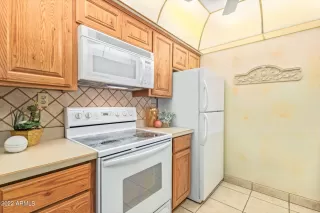 Photo #2: 6395404 Listing