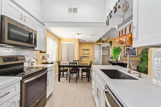 MLS: 6395512 Condo For Sale