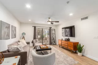 Photo #4: 6395518 Listing 