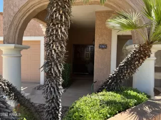 Photo #6: 6395539 Listing