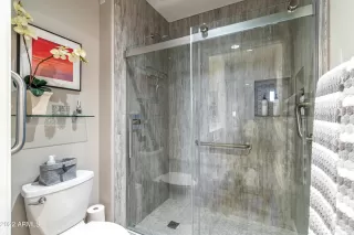 Photo #2: 6395690 Listing