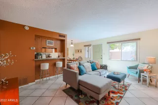 Photo #2: 6395797 Listing 