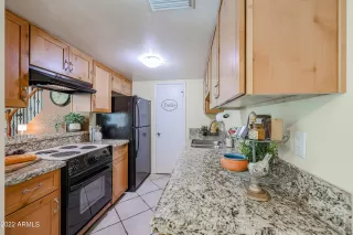 Photo #5: 6395797 Listing 