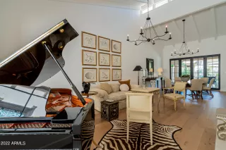 Photo #2: 6395958 Listing