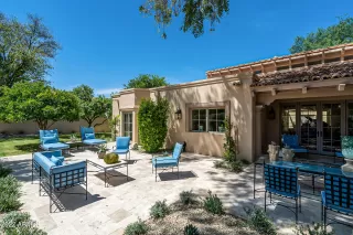 Photo #5: 6395958 Listing