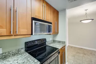 Photo #4: 6395995 Listing