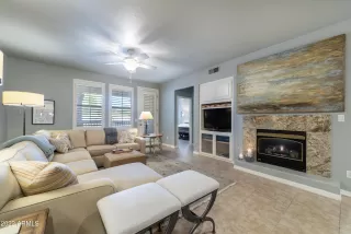 Photo #6: 6396093 Listing 