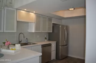 Photo #5: 6396319 Listing