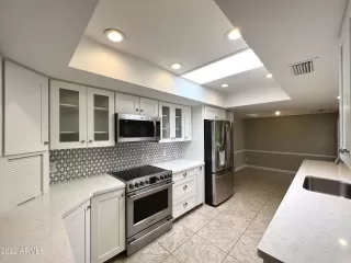 Photo #1: 6396502 Listing