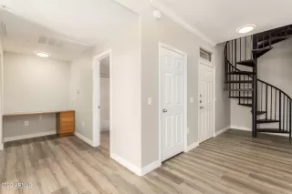 Photo #5: 6396607 Listing