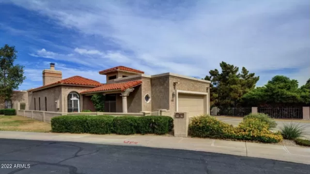 MLS: 6396904 Condo For Sale