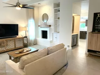Photo #5: 6396904 Listing