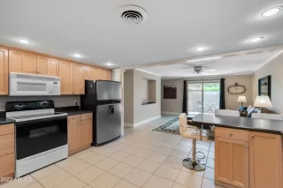 Photo #3: 6397425 Listing