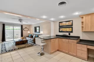 Photo #4: 6397425 Listing