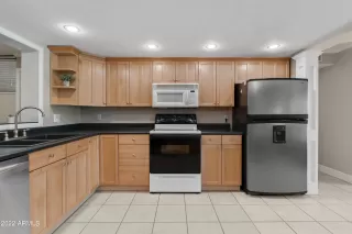 Photo #5: 6397425 Listing