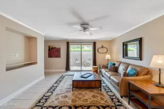 Photo #6: 6397425 Listing