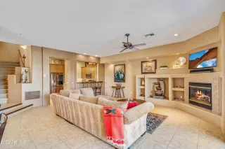 Photo #5: 6397461 Listing