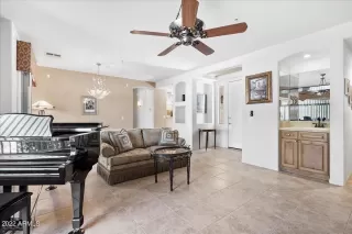 Photo #5: 6397495 Listing