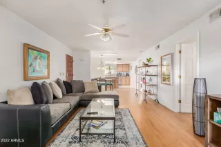 Photo #4: 6397580 Listing