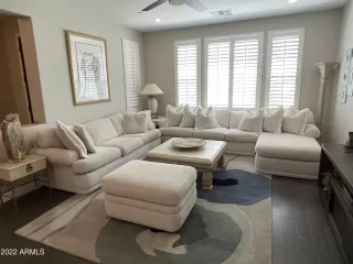 Photo #5: 6397592 Listing