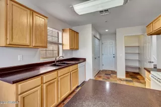 Photo #3: 6397690 Listing