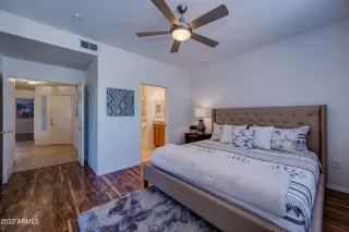 Photo #4: 6397907 Listing