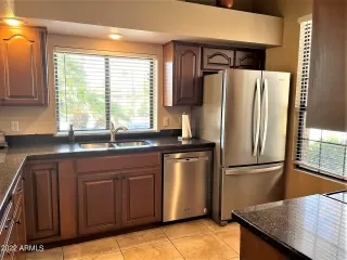 Photo #5: 6397926 Listing
