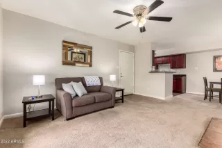 Photo #5: 6398104 Listing