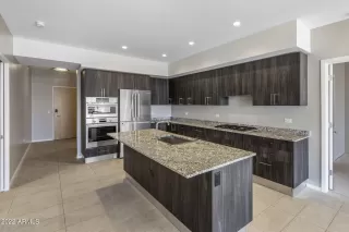 Photo #2: 6398147 Listing 