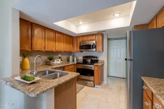 Photo #4: 6398180 Listing 